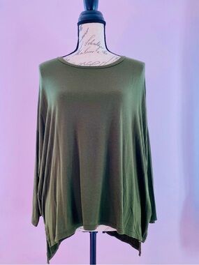 Women’s Olive Green Relaxed Tunic Top Size Small